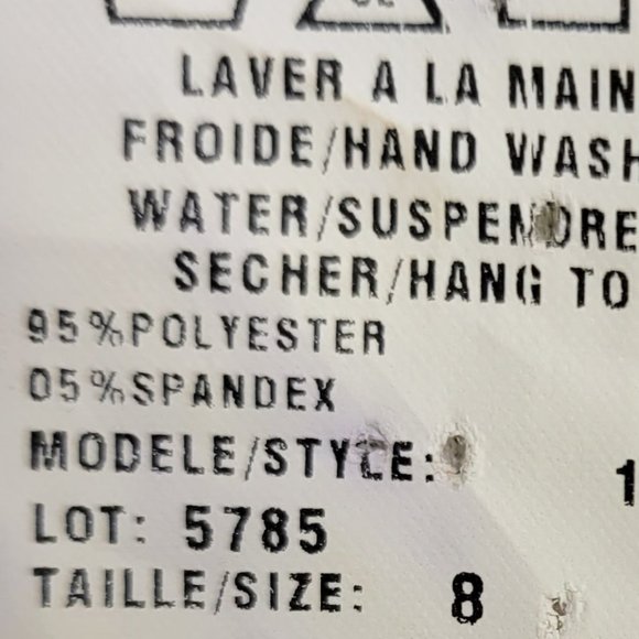 Sleeveless Black and White Abstract Print Top Size 8 - Picture 10 of 11